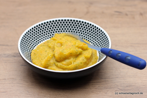 Vegetarischer Babybrei: Kürbis-Zucchini-Brei mit Couscous