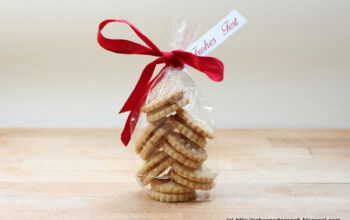 Weihnachtsgeschenke aus der Küche: Erdnusscreme mit Ahornsirup + Erdnuss-Cookies