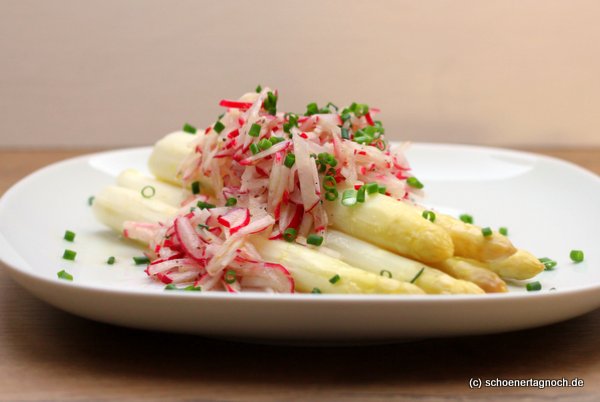 Spargel mit Radieschen-Schnittlauch-Vinaigrette &amp; neues Kochbuch ...