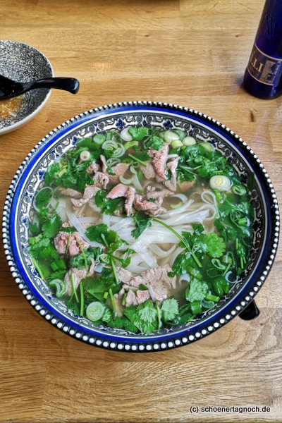 Suppe "Pho Bo" im Taumi Asia Fusion Restaurant in Karlsruhe