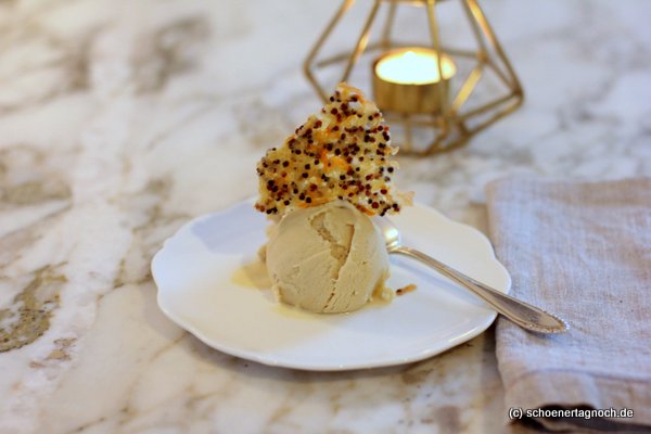 Ingwer-Eis mit Quinoa-Orangen-Hippen, raffiniertes Dessert