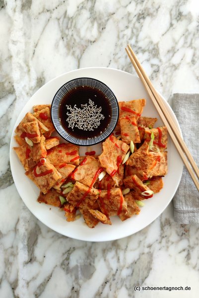 Kimchi-Pancakes mit Sojasaucen-Dip