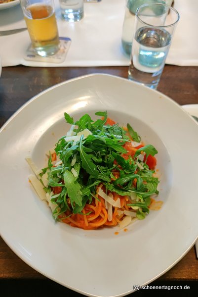 Spaghetti mit Rucola und Tomaten im Pomodoro in Karlsruhe