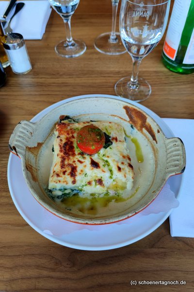 Spinat-Lachs-Lasagne im Oggi in Stuttgart