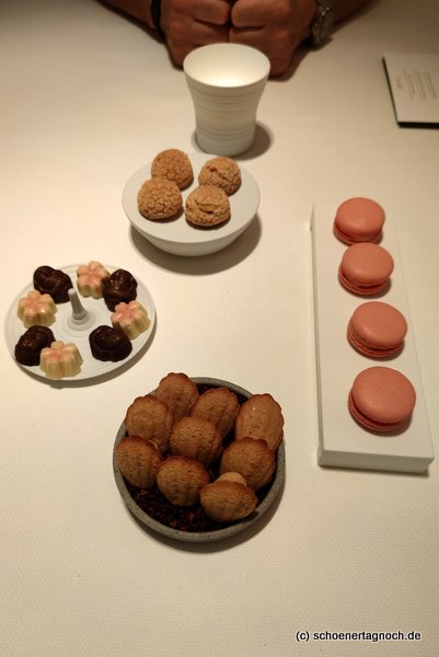 Madeleines, Macarons, Windbeutel und Pralinen im L.A. Jordan in Deidesheim