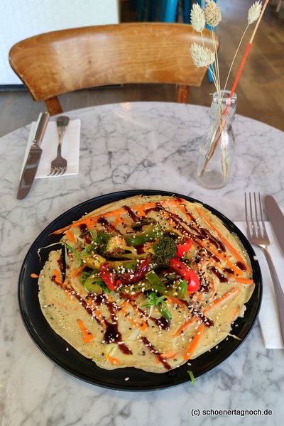 Koreanischer Pancake mit Gemüse im Klauprecht in Karlsruhe