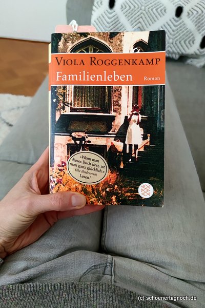 Buch "Familienleben" von Viola Roggenkamp